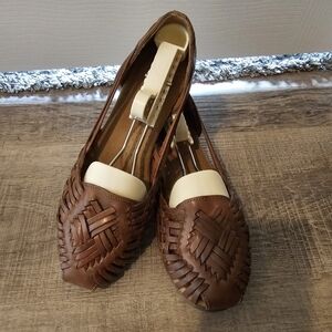 NATURAL SOUL BROWN WOVEN LEATHER FLAT SZ 6.5